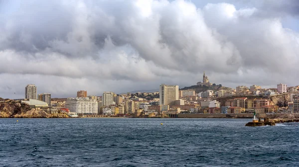 Vista de Marselha do Mar Mediterrâneo - França — Fotografia de Stock