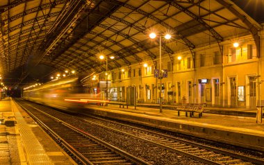 Bölgesel tren Avignon - Fransa çıkıyorum