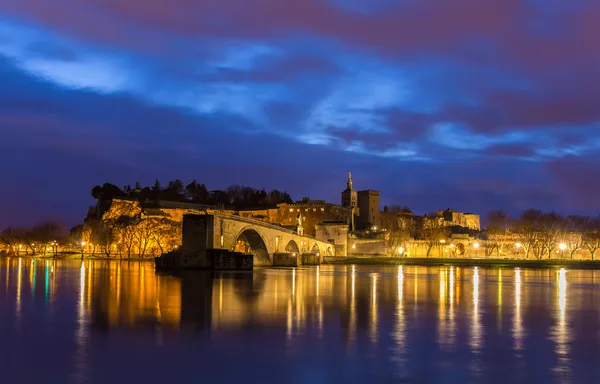 Vista da cidade medieval de Avignon pela manhã, Património Mundial da UNESCO — Fotografia de Stock