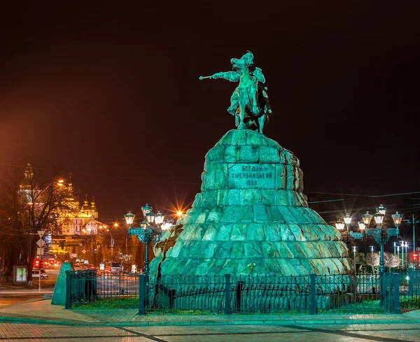 KY bogdan khmelnitsky anıt ve mikhailovsky Manastırı — Stok fotoğraf