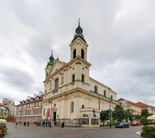 Kostel svatého Františka ve Varšavě, Polsko — Stock fotografie