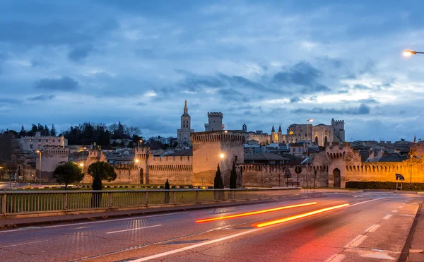 Widok na średniowieczne miasto Awinion rano, światowego dziedzictwa unesco — Zdjęcie stockowe