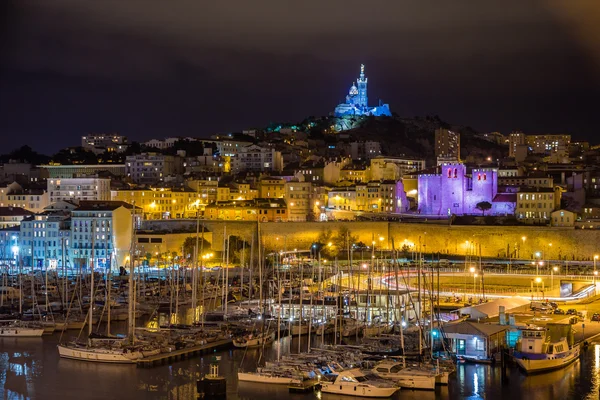 Notre-Dame de la Garde sur le Vieux-Port de Marseille — Photo