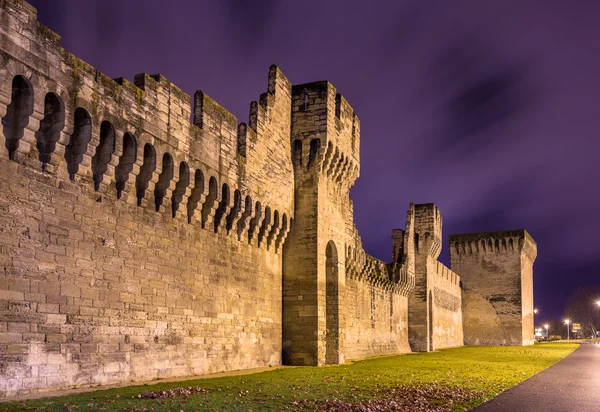 Defensive walls of Avignon, a UNESCO heritage site in France — Stock Photo, Image