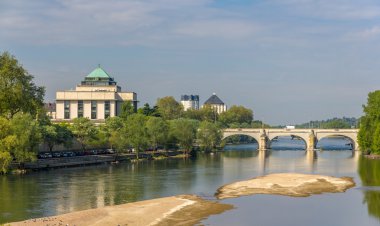 Pont wilson Tours - Fransa, Bölge Merkezi