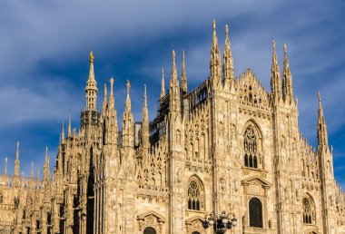 Milano Katedrali'ne, İtalya'nın