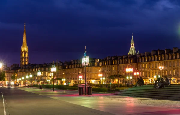 Visa Bordeaux på kvällen - Frankrike, aquitaine — Stockfoto