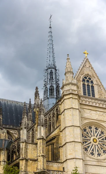 Λεπτομέρειες του καθεδρικού ναού Ορλεάνη - Γαλλία, περιοχή κέντρο — Φωτογραφία Αρχείου