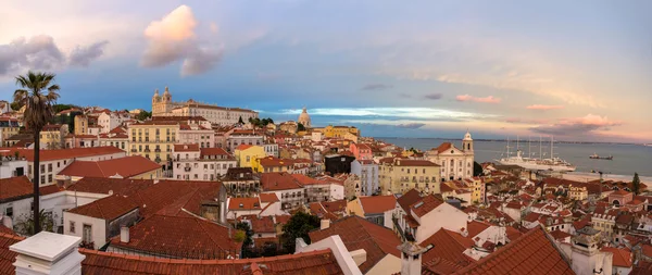 View Lisbon and the Tagus river - Portugal — Stock Photo, Image