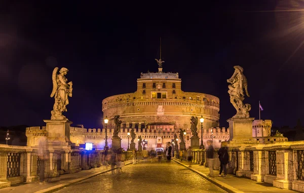 Natt syn på castel sant'angelo i Rom, Italien — Stockfoto