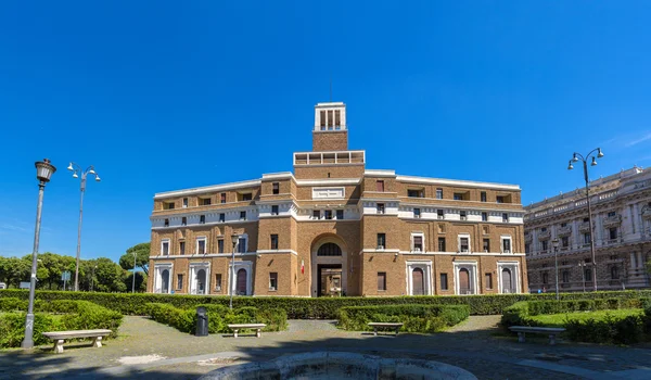 Casa Madre dei Mutilati e Invalidi di Guerra in Rome, Italy — Stock Photo, Image