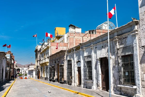 Casas coloniales en Arequipa, Perú — Foto de Stock