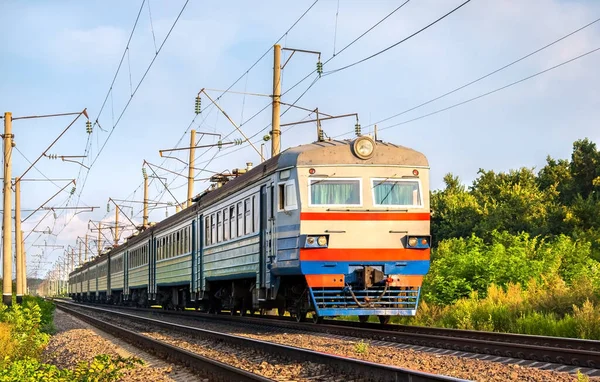 Elektrischer Vorortzug im Gebiet Odessa, Ukraine — Stockfoto