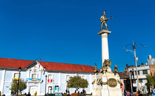 Manuel Pino monument in Puno, Peru — Stock Photo, Image