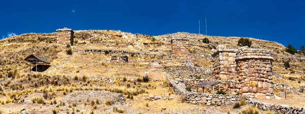 Chullpas z Molloca, pohřební věže v Peru — Stock fotografie