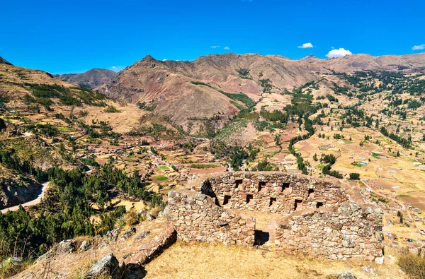Ruinas incas en Pisac en Perú — Foto de Stock