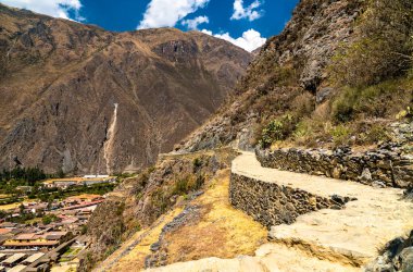 Peru 'daki Ollantaytambo' daki İnka harabeleri