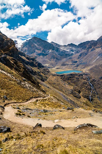 Wanderweg am Huaytapallana-Berg in Huancayo, Peru — Stockfoto