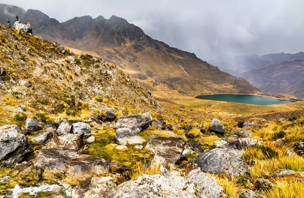 Wanderweg am Huaytapallana-Berg in Huancayo, Peru — Stockfoto