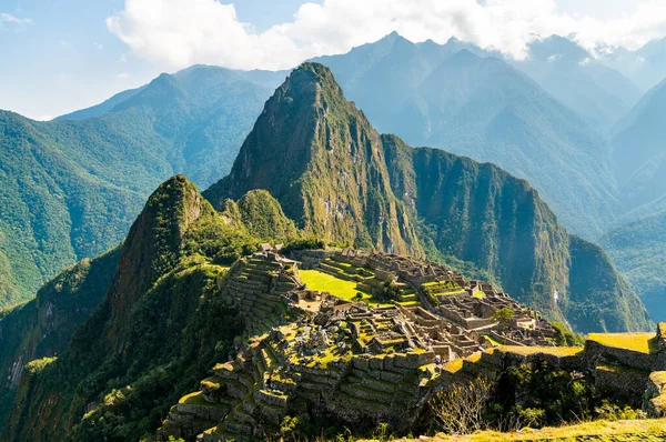 Oude Inca stad Machu Picchu in Peru — Stockfoto