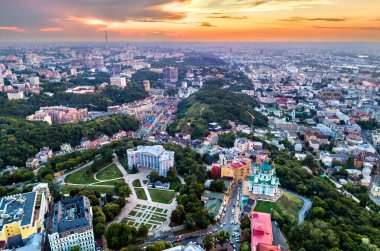 Kiev, Ukrayna 'daki Tarih Müzesi ve Andrew Kilisesi
