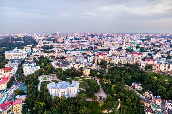 Національний музей історії України в Києві. — стокове фото