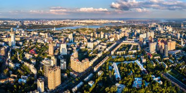 Ukrayna, Kiev 'in merkezi bir mahallesi olan Pechersk' in hava manzarası