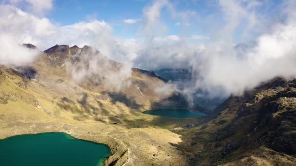 Clouds above the Huaytapallana mountain range in Huancayo, Peru — Stock Video