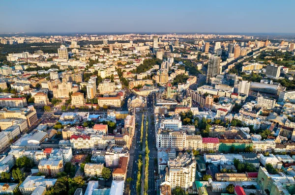 A légi felvétel a Tarasz Sevcsenko Boulevard, Kiev, Ukrajna — Stock Fotó