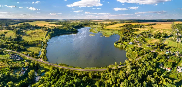 Lago in russo Chernozemye. villaggio Glazovo, regione di Kursk — Foto Stock