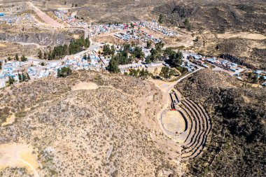 Peru, Chivay 'de İnka öncesi amfi tiyatro