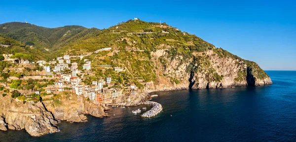 Riomaggiore village at the Cinque Terre, Italy — Stock Photo, Image