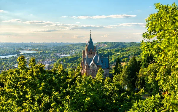 Castillo Drachenburg Koenigswinter Sobre Río Rin Renania Del Norte Westfalia —  Fotos de Stock