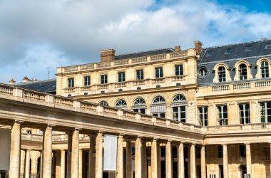 Palais-Royal, Fransa 'nın merkezinde eski bir kraliyet sarayı.