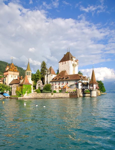 Oberhofen Kalesi, lake thun, İsviçre — Stok fotoğraf