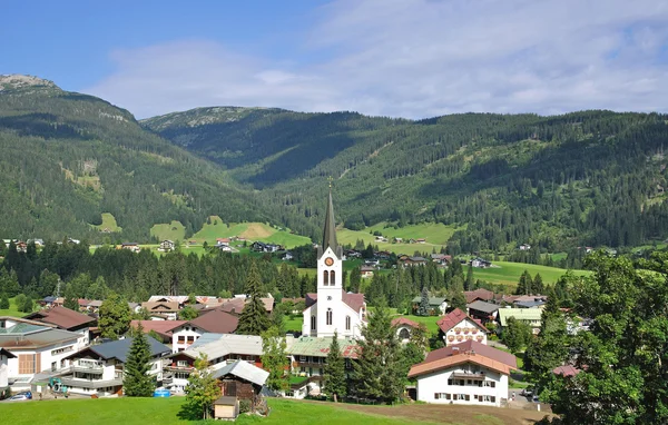 Köy riezlern, kleinwalsertal, vorarlberg, austria — Stok fotoğraf