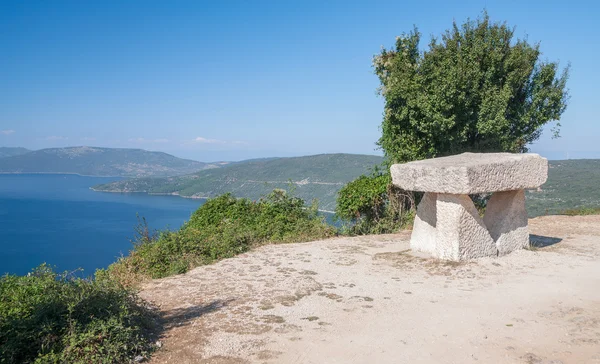Punto de vista en la isla de Cres, mar adriático, Croacia — Foto de Stock