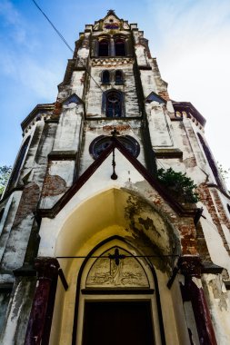 perspektif içinde eski kilise