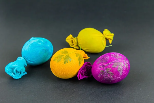 Traditional way of decorating eggs — Stock Photo, Image