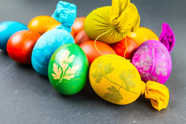 Traditional way of decorating eggs — Stock Photo, Image
