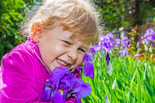 Iris och ett barn — Stockfoto