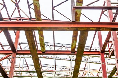 Kırsal terkedilmiş çelik konstrüksiyon