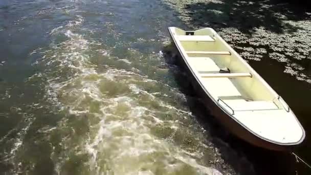 Voyage fluvial — Video