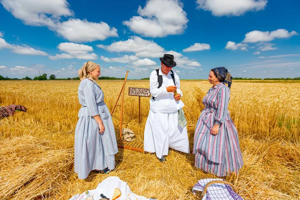 Muzlja Vojvodina Serbia Julio 2021 Xxxviii Tradicionalmente Cosecha Trigo Granjero —  Fotos de Stock