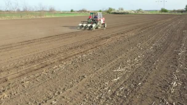 Oberhalb Der Rotation Ansicht Orbit Dolly Bewegung Des Traktors Als — Stockvideo