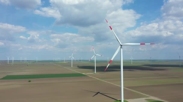 View Farm Large Wind Power Turbines Standing Agricultural Fields Generating — Stockvideo