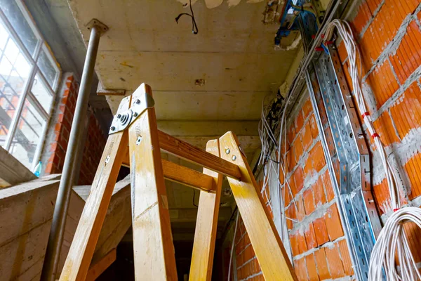 Ladders Easier Installing Cables Distribution Boxes Electricity Bunch Cables Hanging — Stock Photo, Image