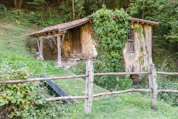 Old water mill in Galdames — Stock Photo, Image