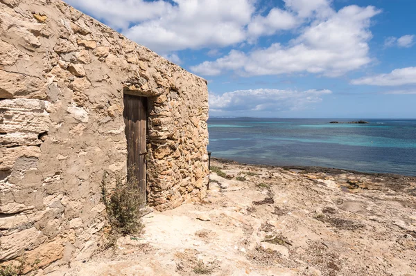 ES pujols port v Starožitnický obchod ostrov formentera a dveře — Stock fotografie