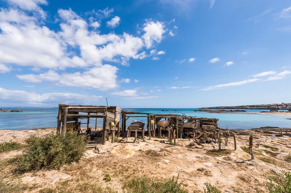 ES pujols port v dráhy dřevěná loď ostrov formentera — Stock fotografie